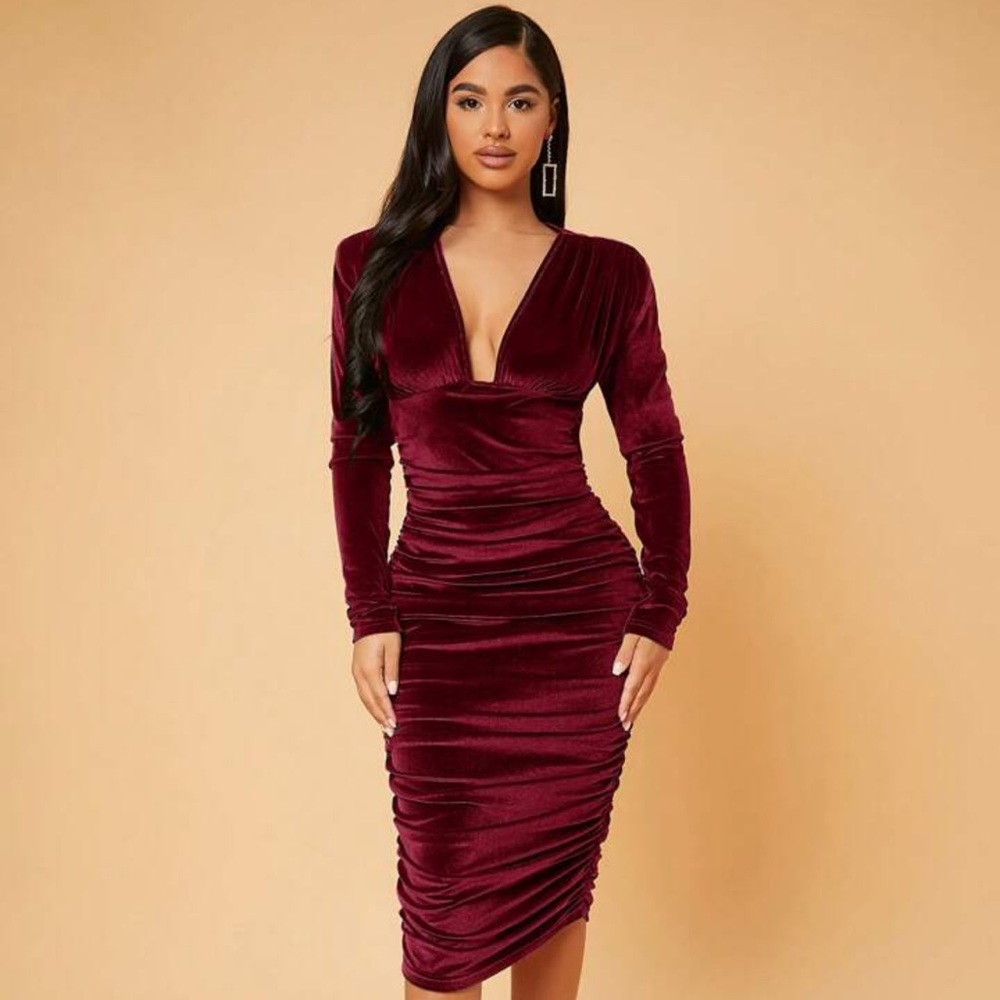 SHEIN SXY Solid Color Slim Fit Knitted Dress
